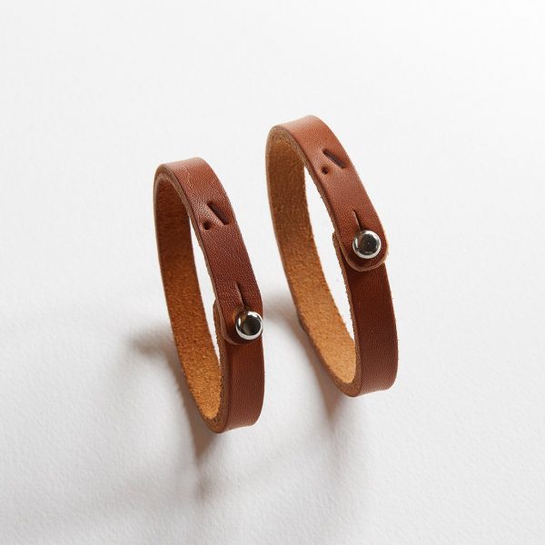 Acorn Leather - bracelet in tan - Shopfox