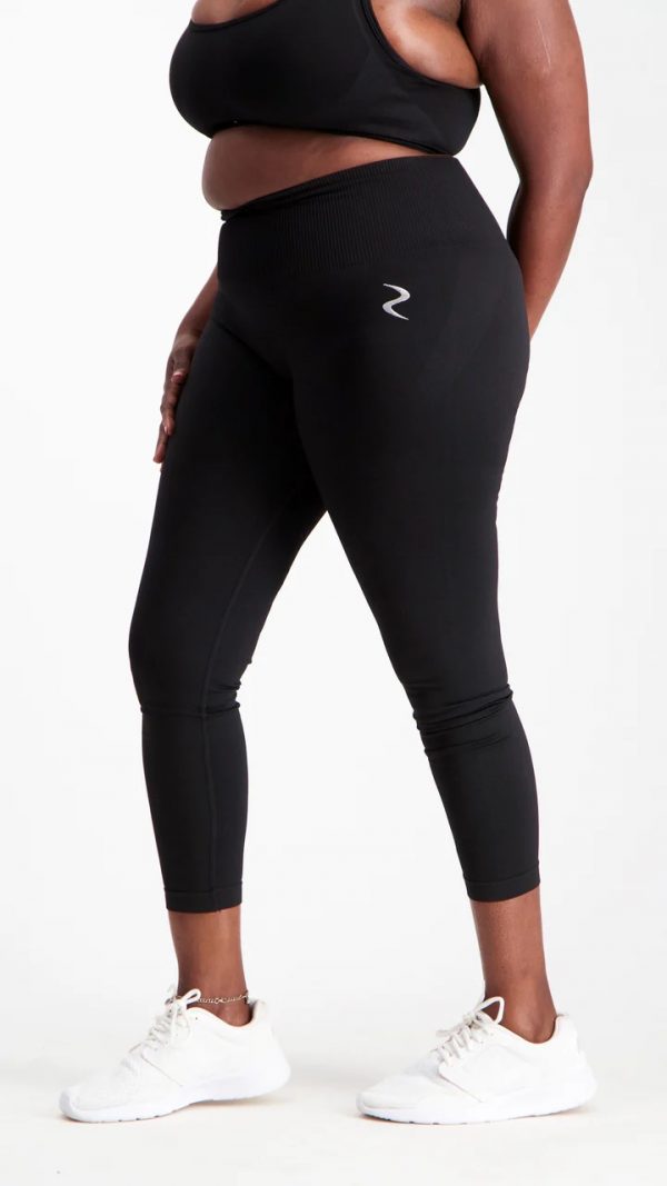 Solus Sport - Essential Black Yoga Set - Shopfox